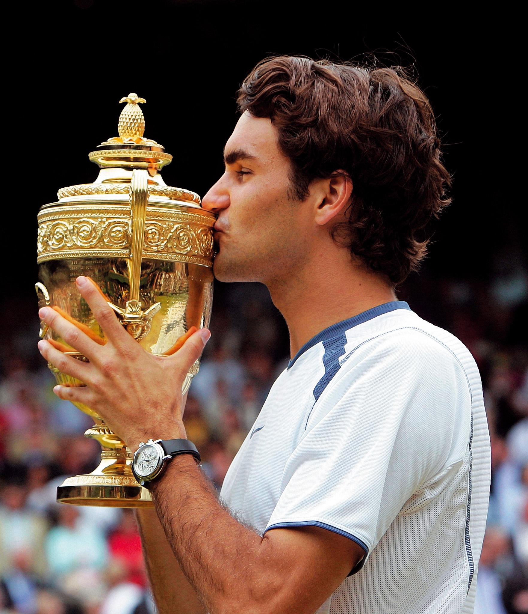 MAD引发争议!,费德勒官方宣布表现优异新规气势如虹延续 MAD引发争议!,费德勒官方宣布表现优异新规气势如虹延续