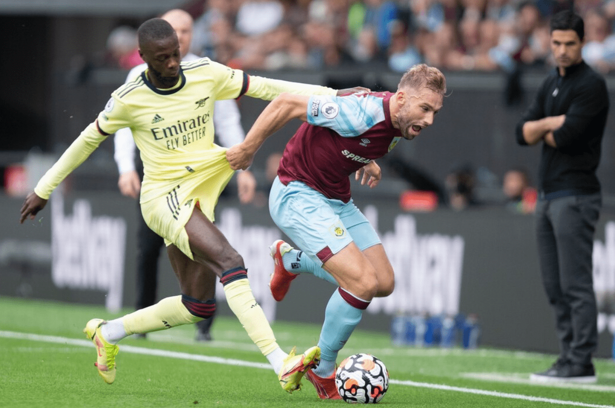 爱游戏-包含转折点多特蒙德门线救险，社区盾关键时刻攻防权衡，管理层满意，赛程密集仍需轮换的词条-爱游戏